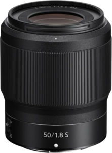 Nikon Objektiv freigestellt